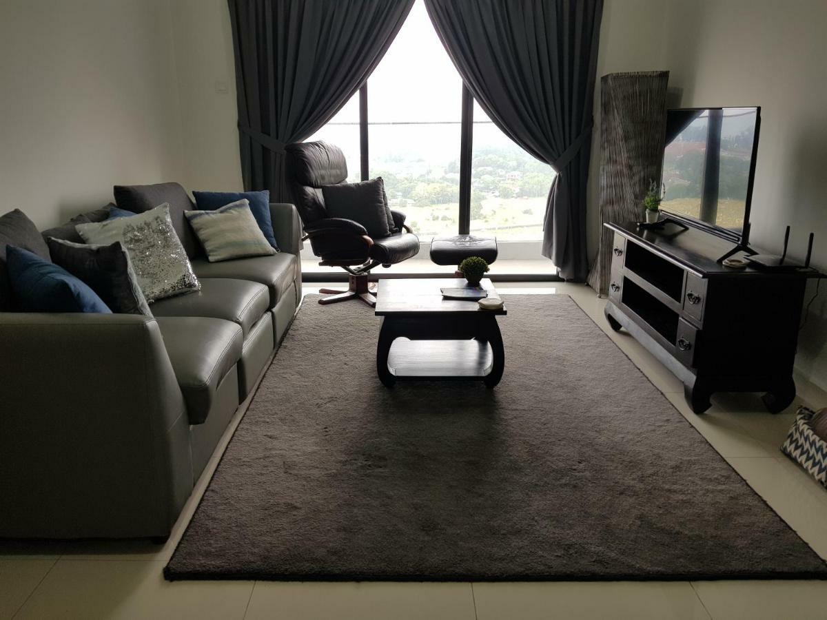 The Executive Seaview 1 At Icon Residence Куала-Тренгану Экстерьер фото